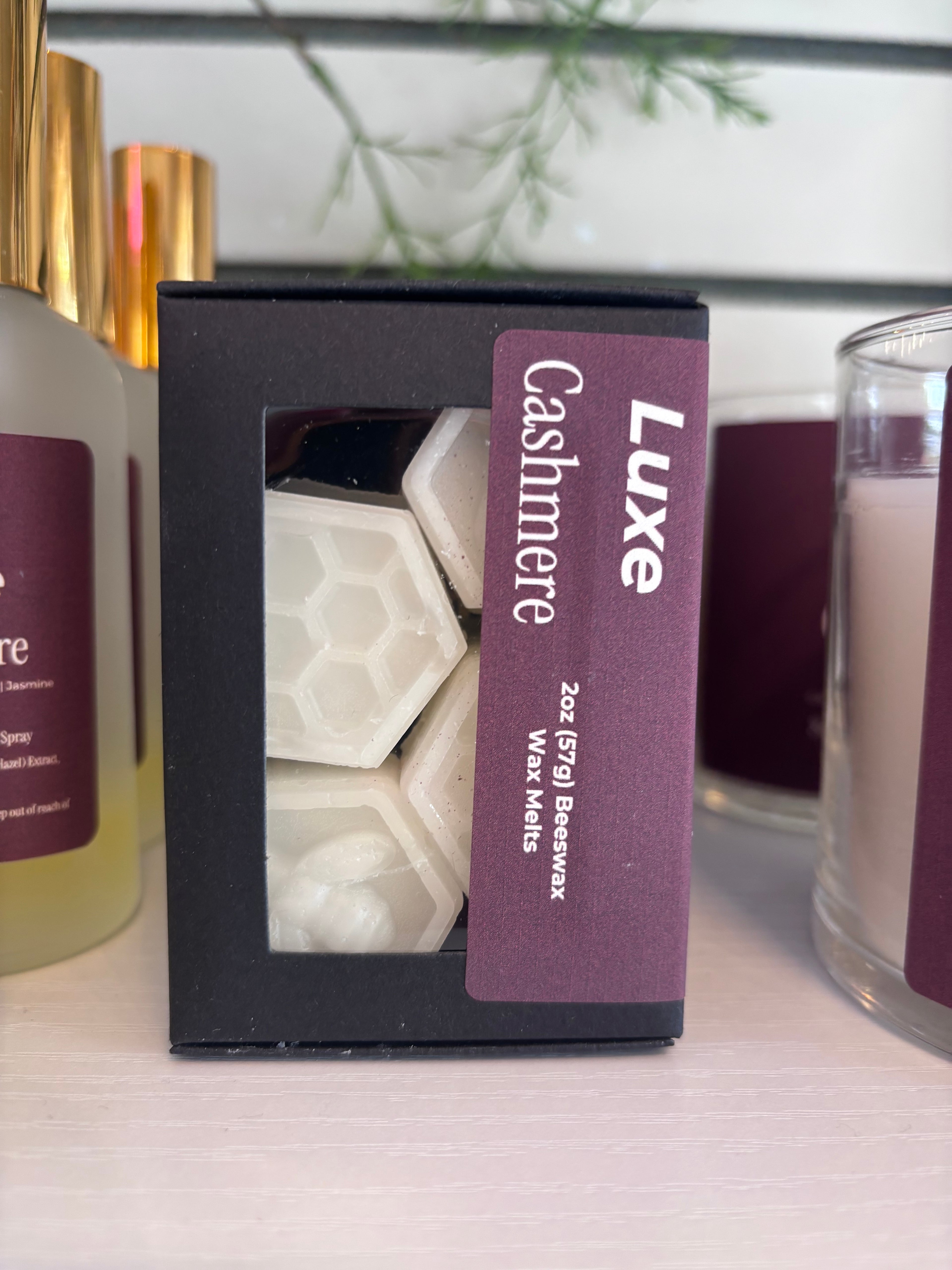 Luxe Cashmere - Beeswax Wax Melts - Cashmere, Amber, Cedarwood