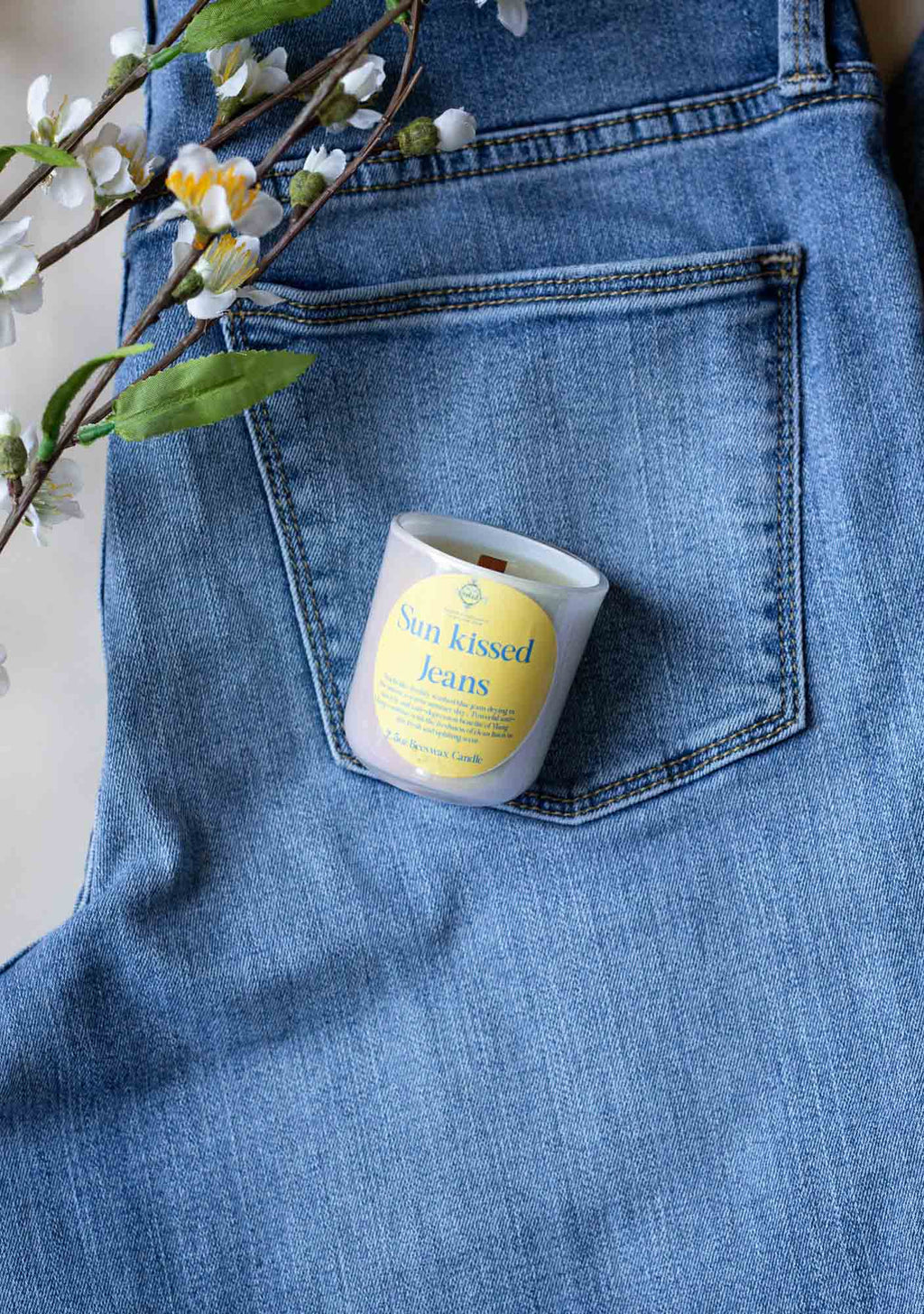 3.5oz Sun kissed Jeans Candle